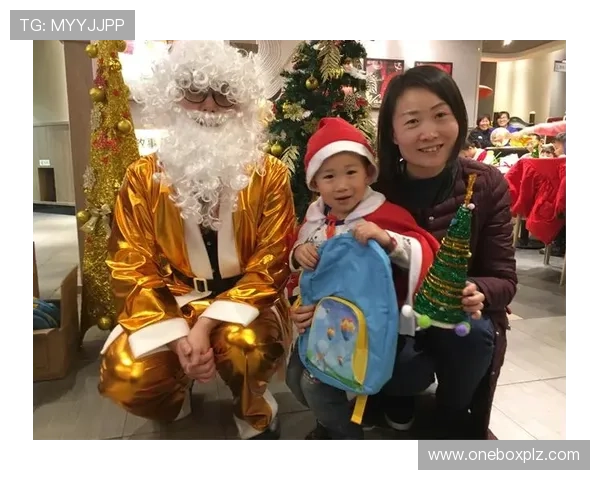 圣诞节足球明星齐聚一堂共庆节日传递温暖与快乐 圣诞节足球明星齐聚一堂共庆节日传递温暖与快乐