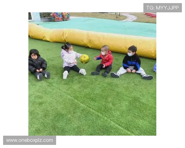 六一儿童节特别活动足球明星们与小朋友们的快乐时光