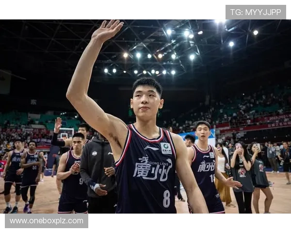 广州篮球队防守分析:优缺点及改进方向探讨 广州篮球队防守分析:优缺点及改进方向探讨