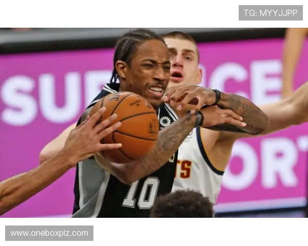 亚洲足球魅力绽放现役最帅明星球员盘点与魅力分析 亚洲足球魅力绽放现役最帅明星球员盘点与魅力分析